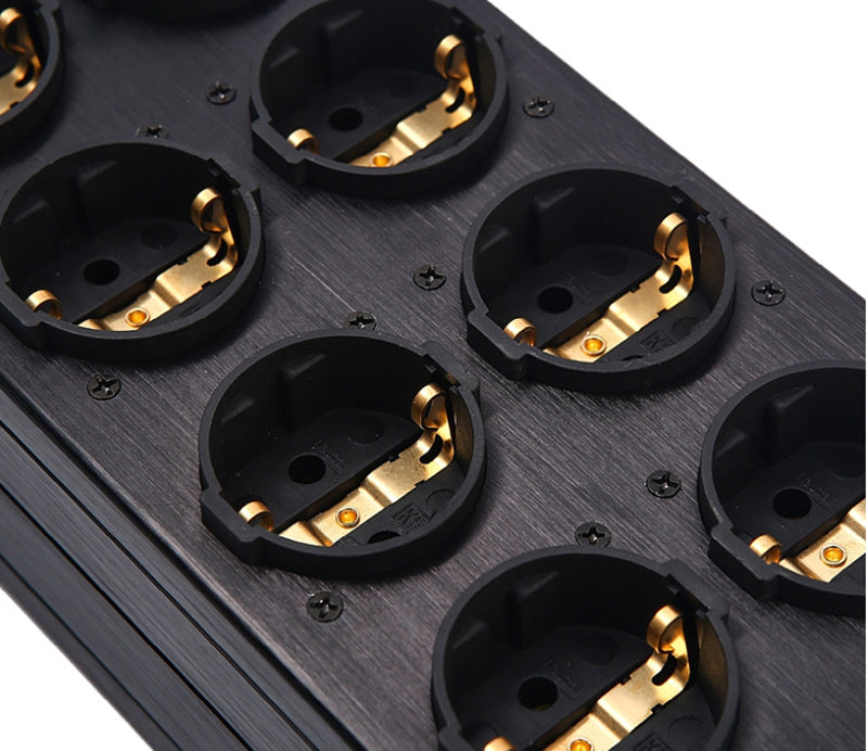 Presa con filtro di corrente con soppressione del rumore, protezione da sovraccarico, indicatore di tensione e amplificatore audio, presa europea